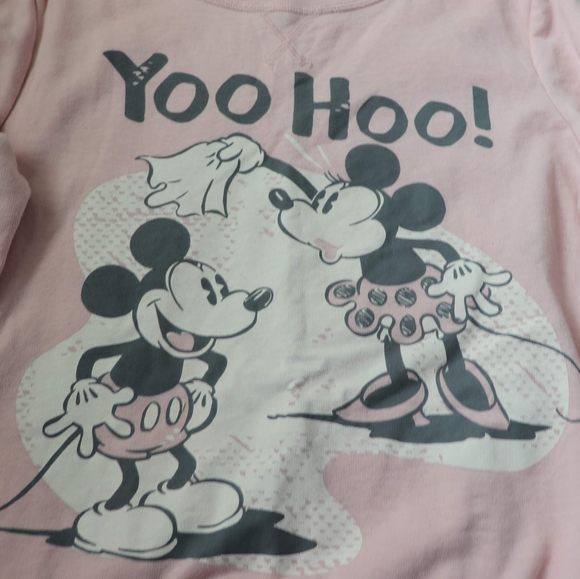 Disney's Mickey and Minnie Yoo-hoo crew neck - Picture 2 of 6